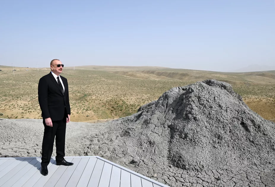 Prezident Palçıq Vulkanları Turizm Kompleksinin açılışında