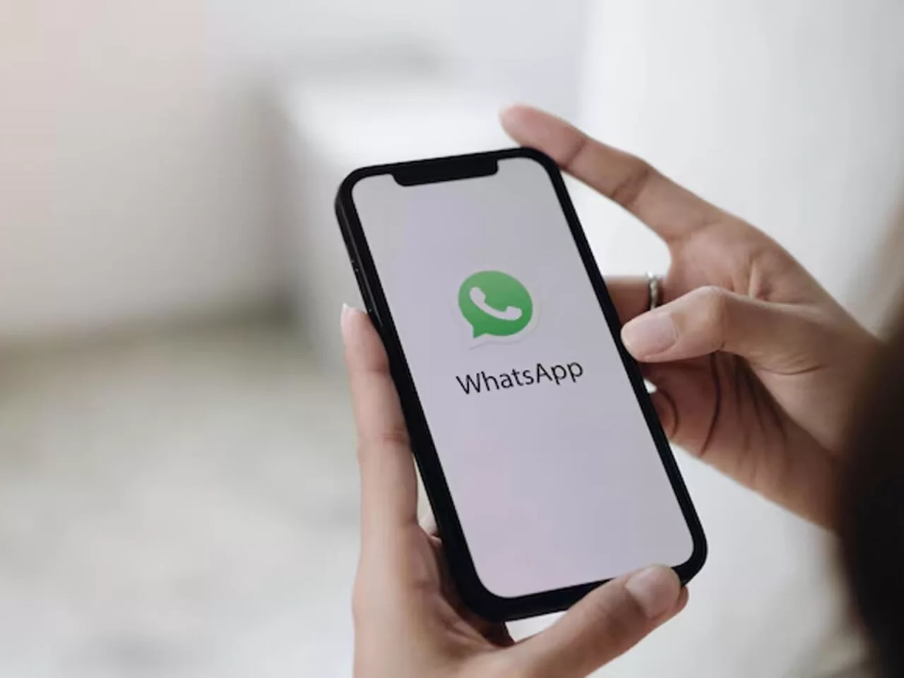 “Whatsapp”da kanallarla bağlı gözlənilən yenilik